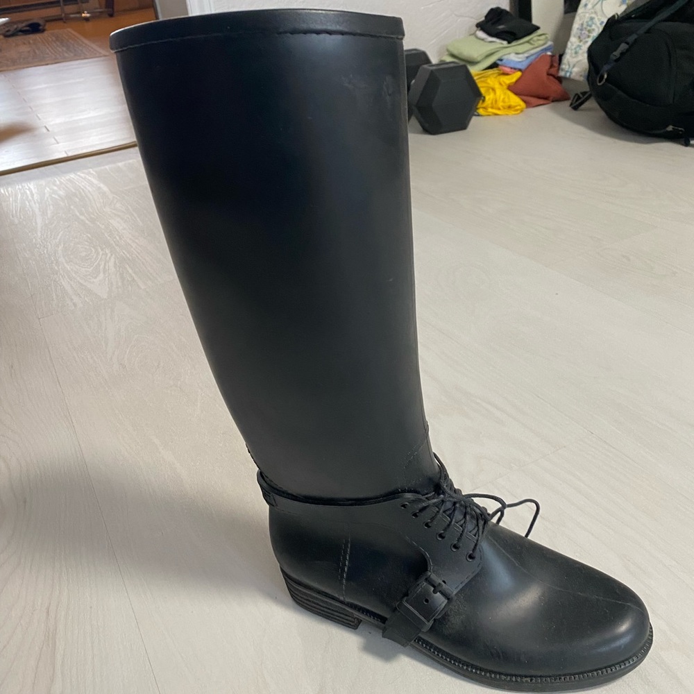 Rubber Boots - Picture 2 of 4
